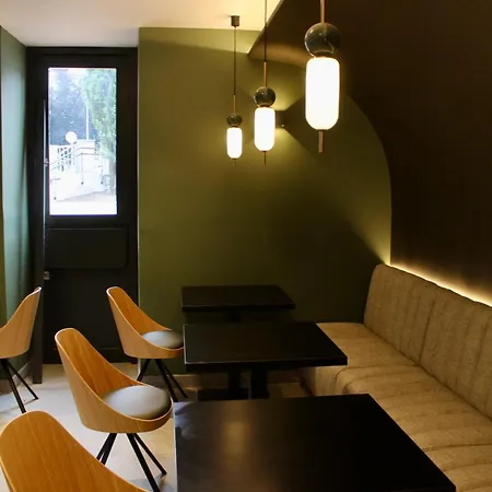 Hotel Mondragon Hotela 3*