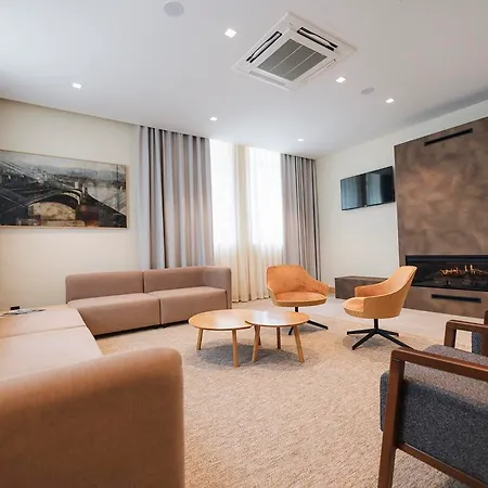 Hotel Mondragon Hotela 3*